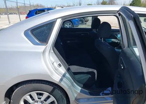 2015 Nissan Altima 2.5 S из США, поврежденный, VIN 1N4AL3AP2FC276525